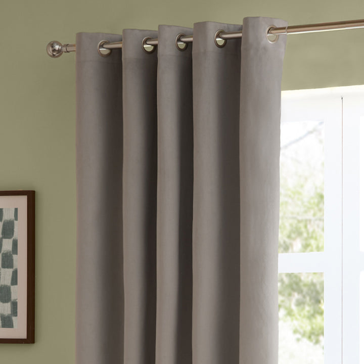 Deluxe Velvet 168x137 Eyelet Curtains Silver - image 4