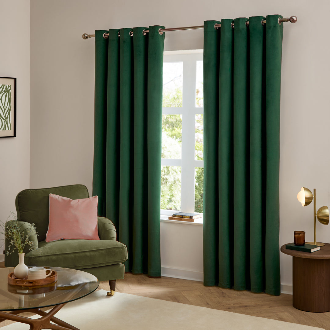 Deluxe Velvet 168x183 Eyelet Curtains Emerald - image 2