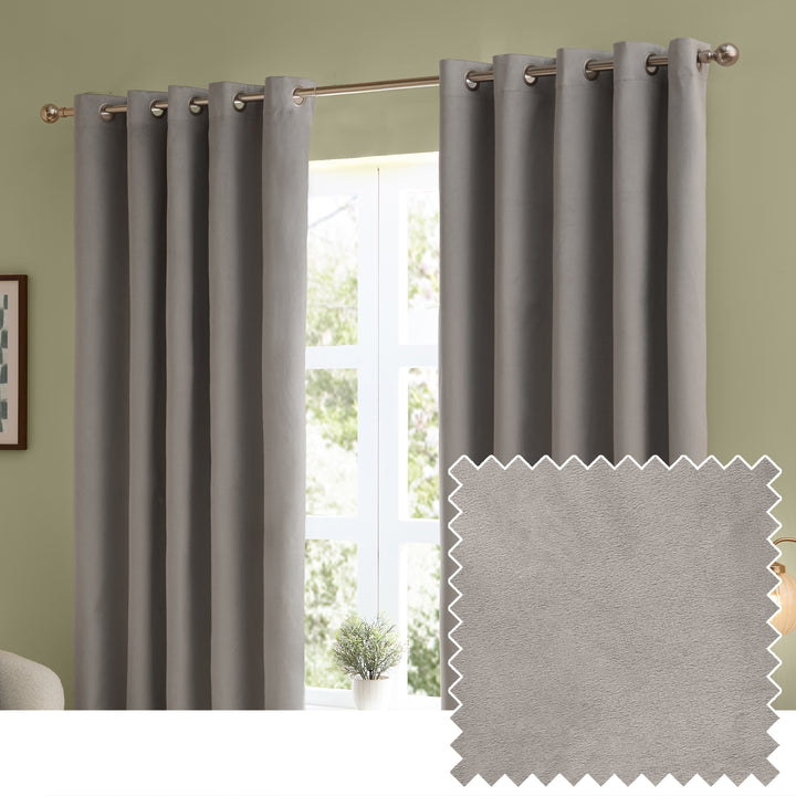 Deluxe Velvet 117x137 Eyelet Curtains Silver
