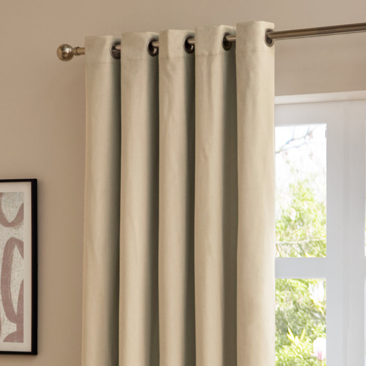 Deluxe Velvet 117x183 Eyelet Curtains Natural - image 4