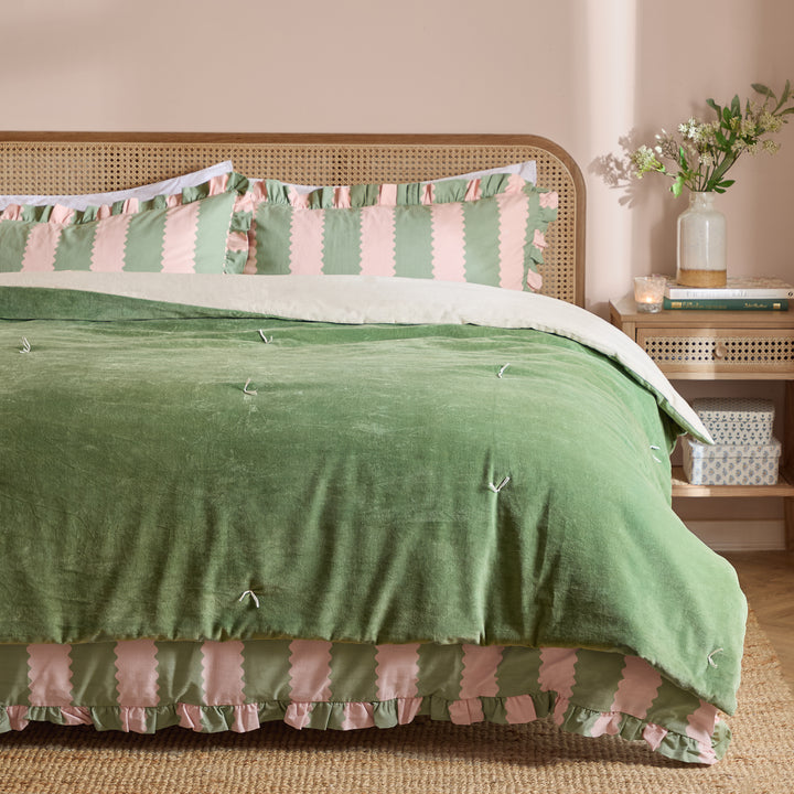 Edie 140x220 Bedspread Green