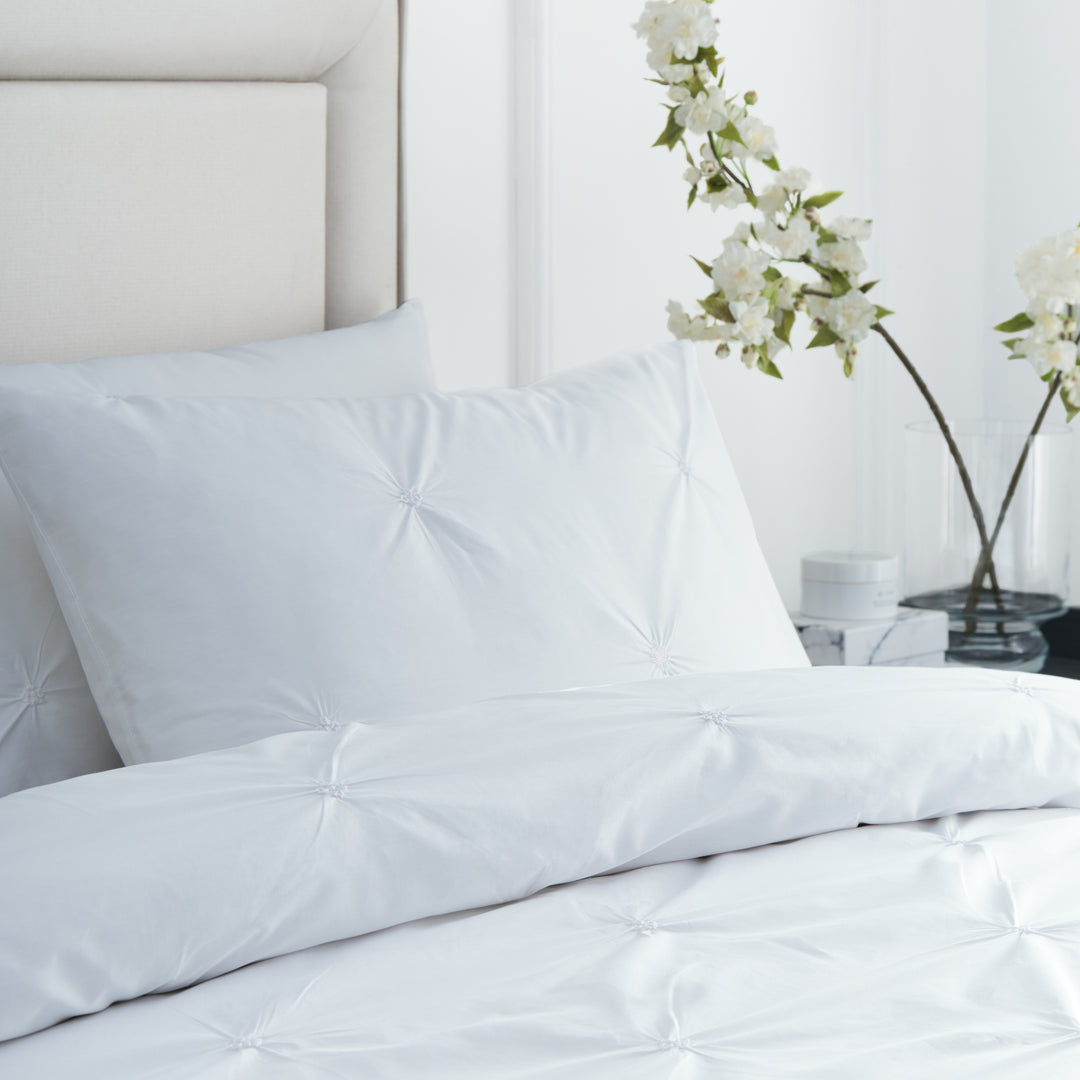 Elysia Pinch Pleat Super King Duvet Set White - image 2