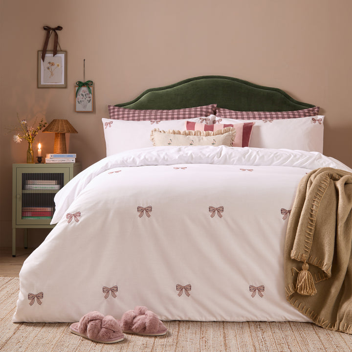 Embroidered Bows Super King Duvet Set Burgundy/Pink