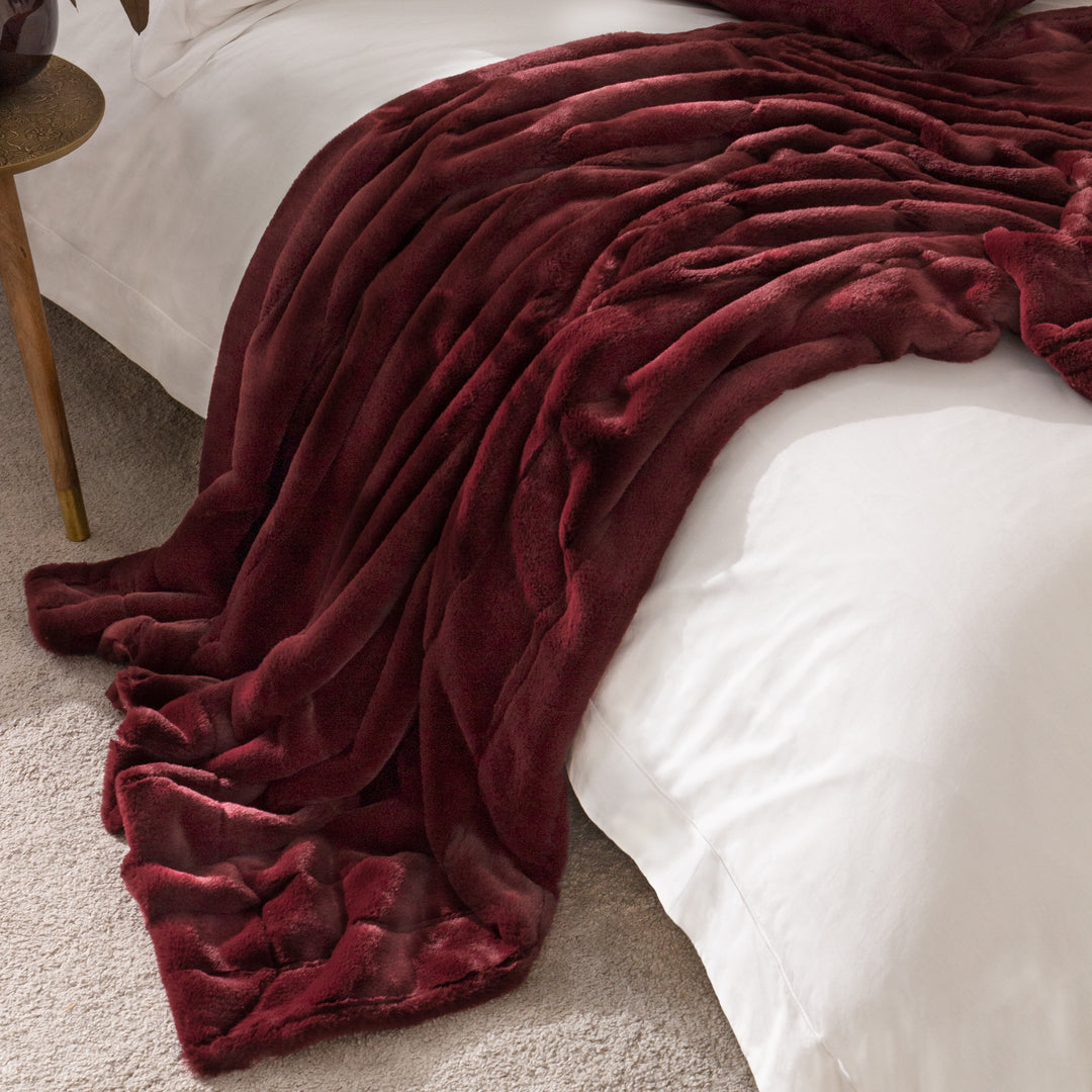Empress Throw 130x180 Ruby
