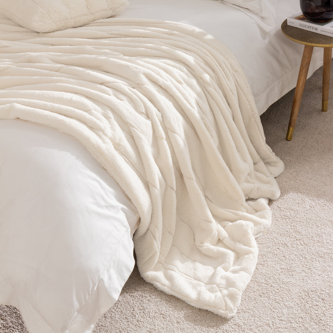 Empress Throw 140x200 Cream