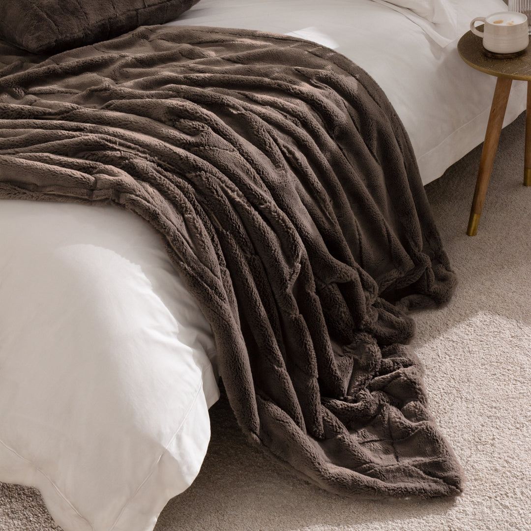 Empress Throw 140x200 Taupe