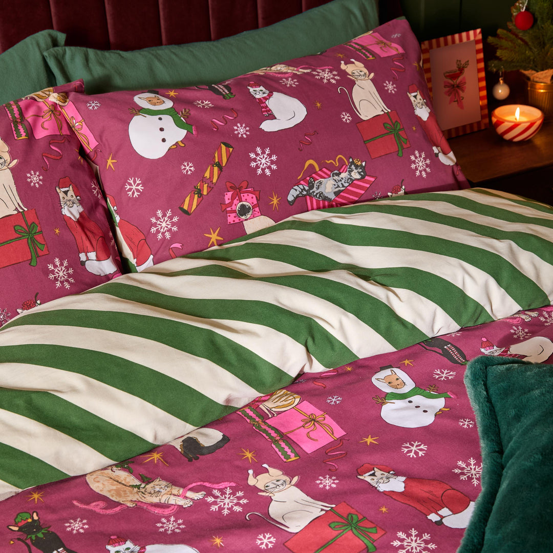 Feline Festive Single Duvet Set Purrgundy - image 3