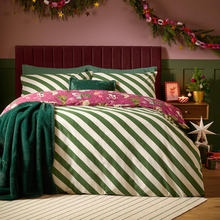 Feline Festive King Duvet Set Purrgundy - image 2