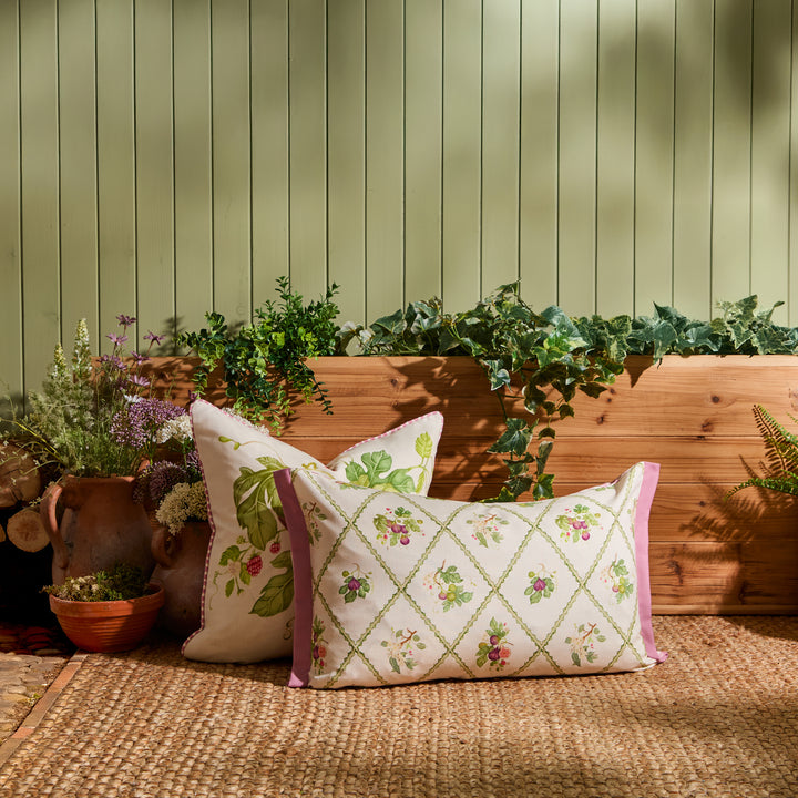 FIG TRELLIS 40X60 OUTDOOR CUSHION CASE PURPLE