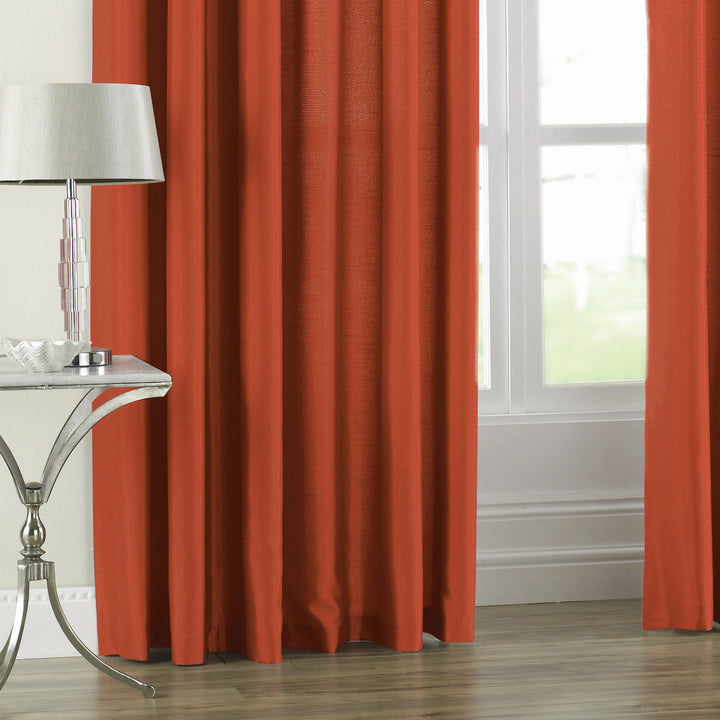 FIJI 117X137 RING TOP CURTAINS B/ORG