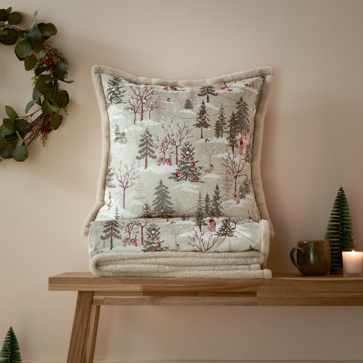 Forest Festivities 130x180 Throw Natural - image 7