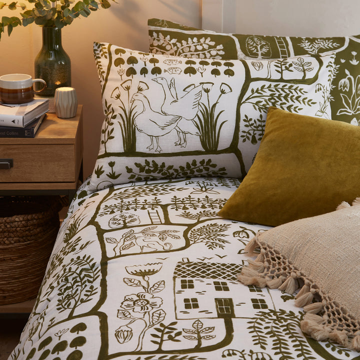 Frida Super King Duvet Set Moss - image 4