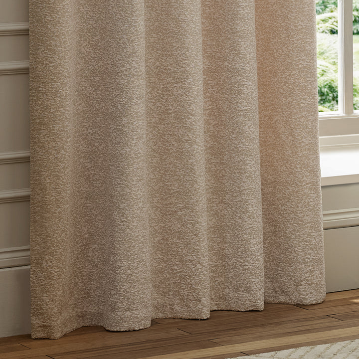 Galaxy 117x137 Eyelet Curtains Blush - image 4