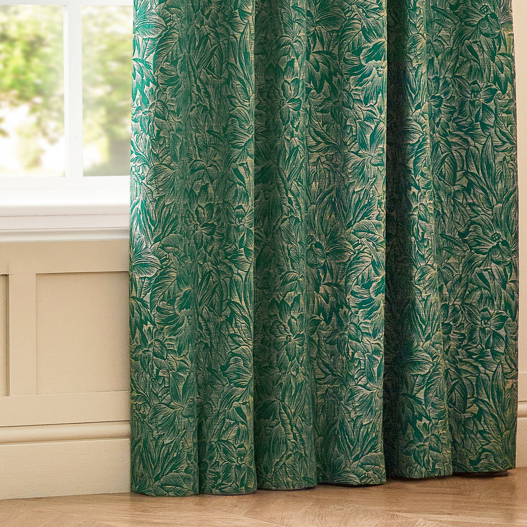 GRANTLEY 228X137 EYELET CURTAINS EMERALD
