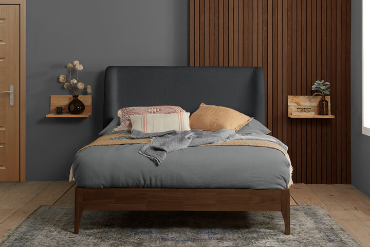 Halfden King Bed