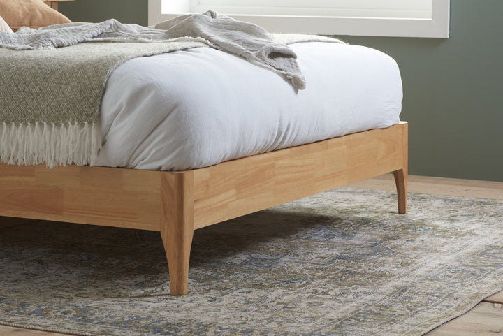 Halfden King Bed