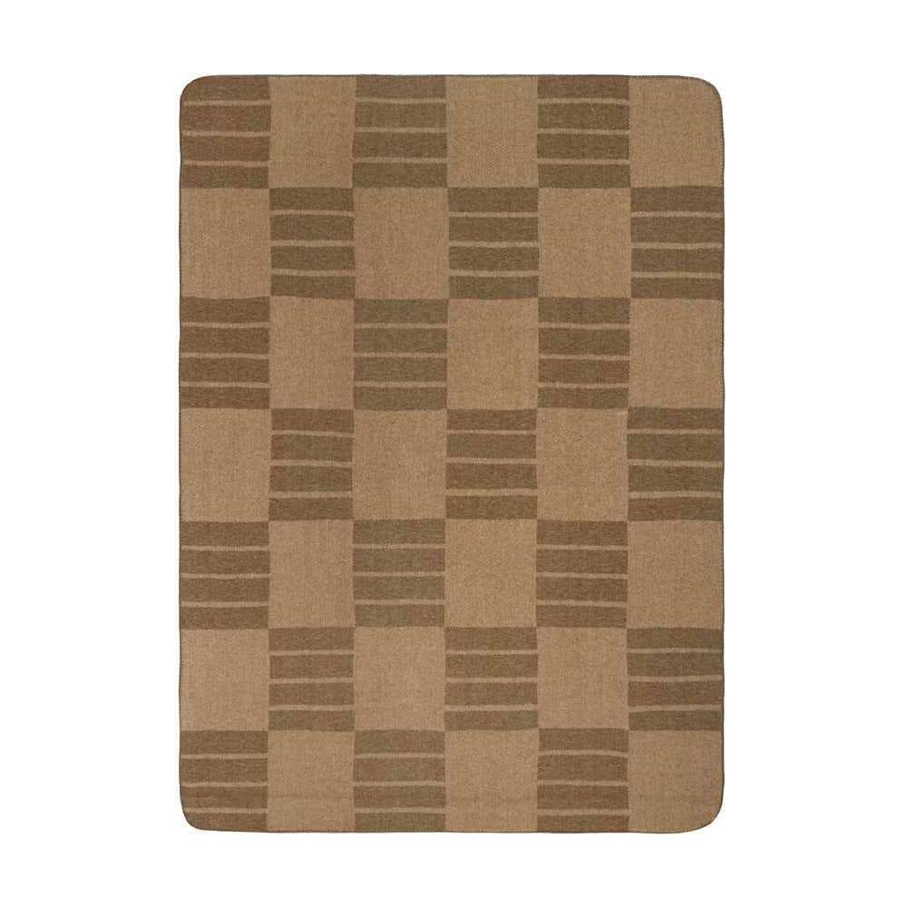 Harlech 140x180 Throw Brown - image 2