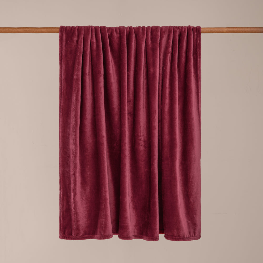 Harrow 140x180 Throw Berry - image 2