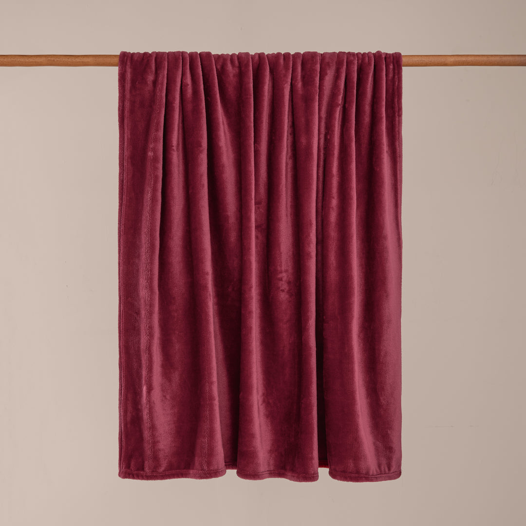 Harrow 140x180 Throw Berry - image 2