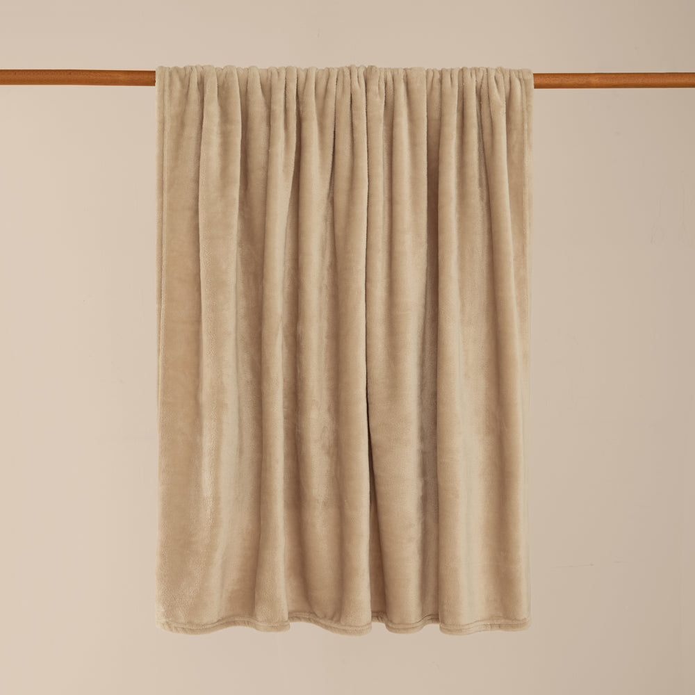 Harrow 140x180 Throw Natural - image 2