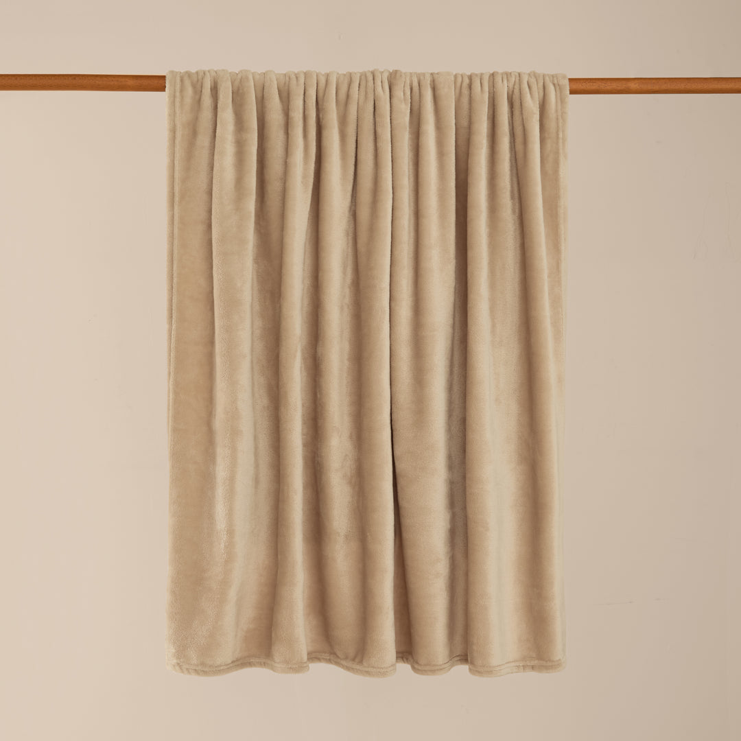 Harrow 140x180 Throw Natural - image 2