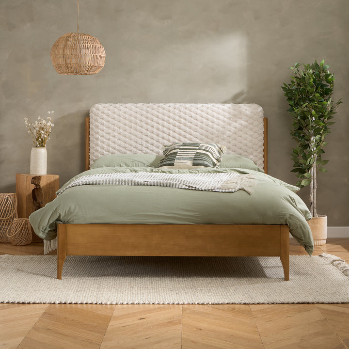 Hatti King Bed