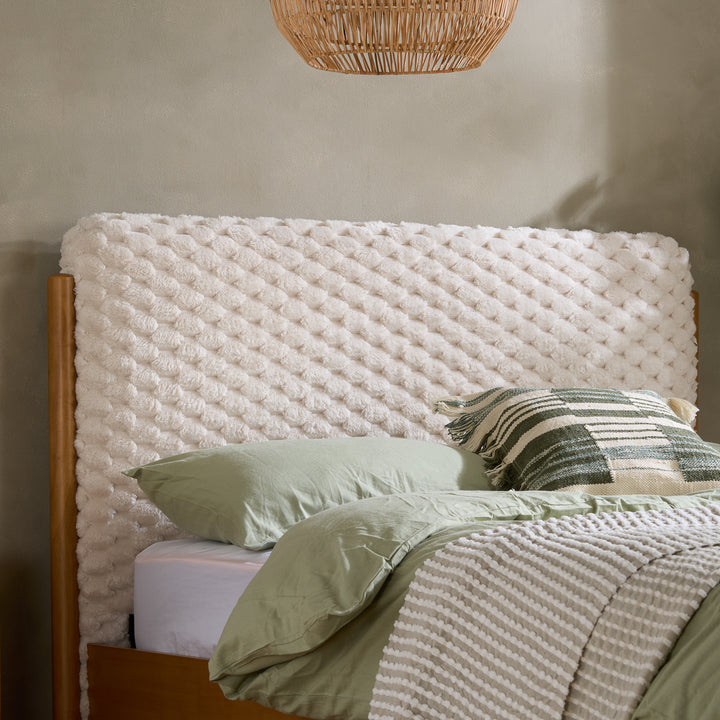 Hatti Double Bed