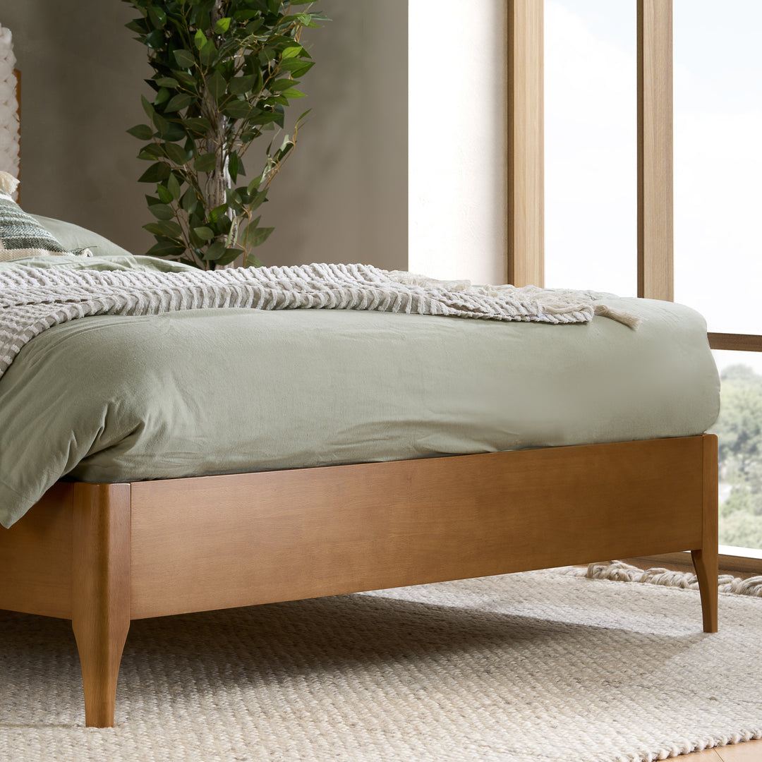 Hatti Double Bed