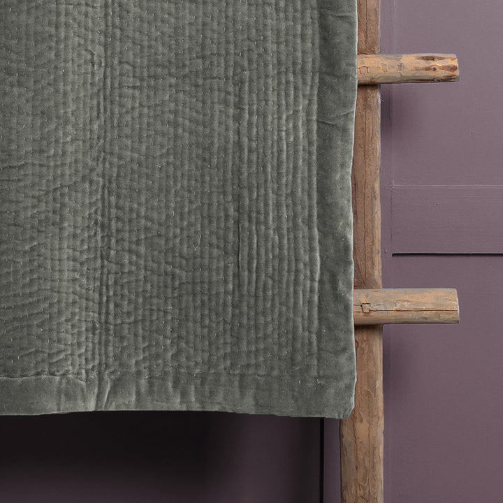 HAZE VELVET 140X220 THROW STEEL