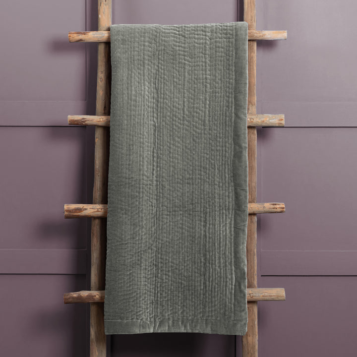 HAZE VELVET 140X220 THROW STEEL