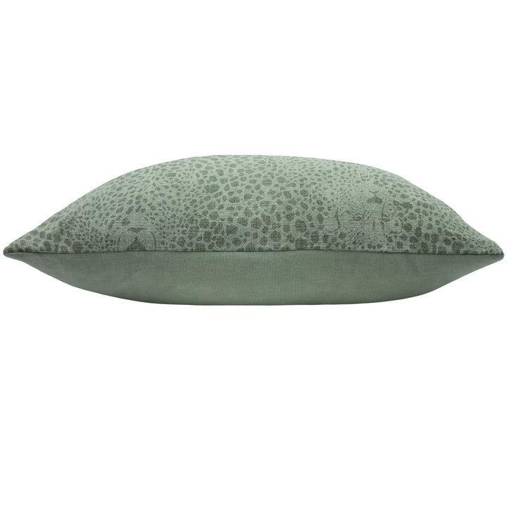 HIDDEN CHEETAH 50X50 C/CASE SAGE