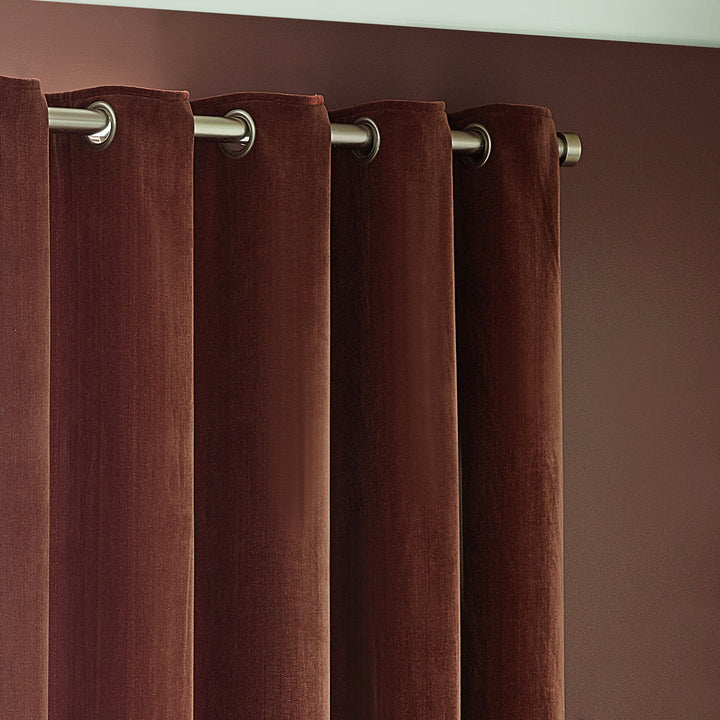 HEAVY CHENILLE 229X137 EYELET CURTAIN NUTMEG