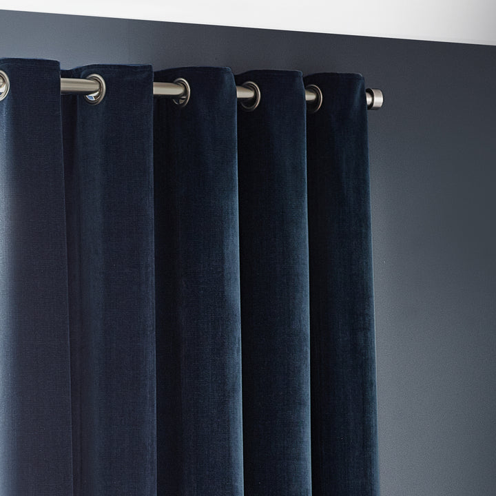 HEAVY CHENILLE 229X137 EYELET CURTAIN NAVY