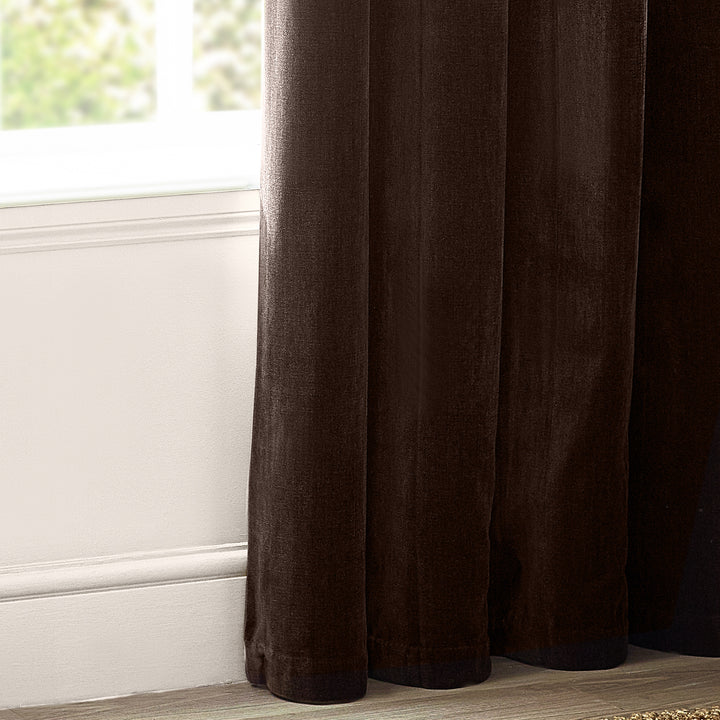 HEAVY CHENILLE 229X229 EYELET CURTAIN BROWN