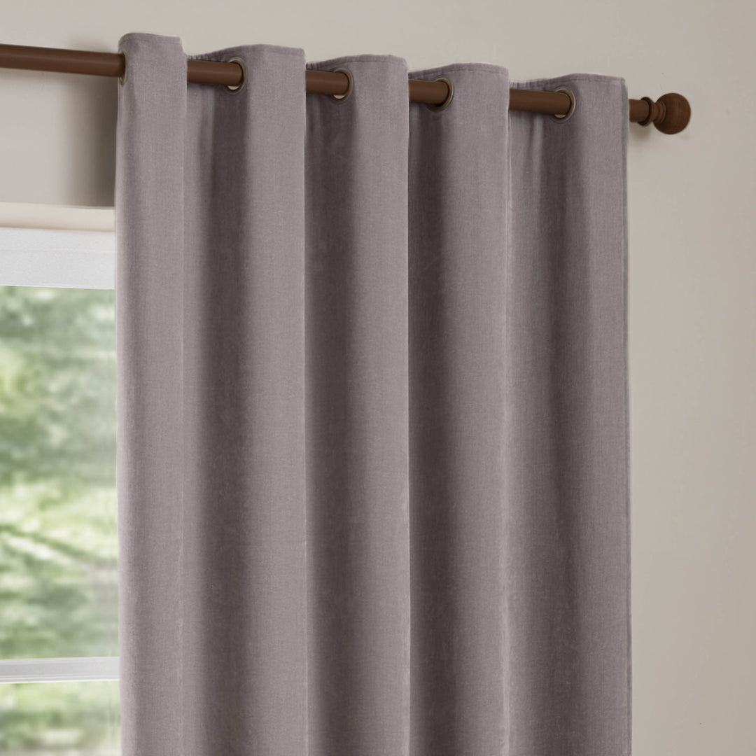 Heavy Chenille 117x137 Eyelet Curtains Mauve - image 3