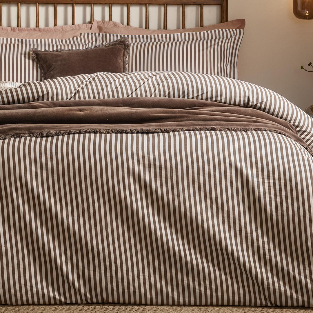 Hebden King Duvet Set Espresso Brown - image 3