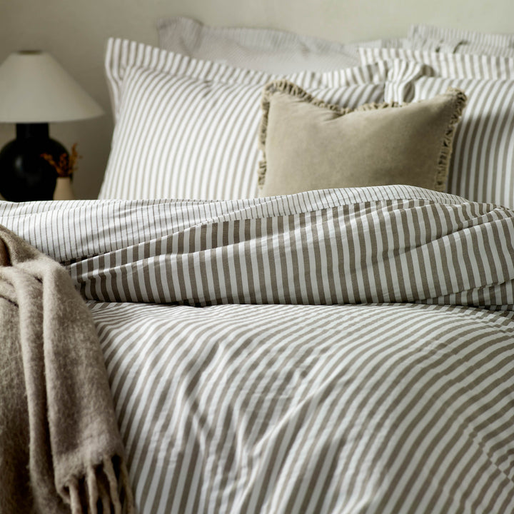 Hebden King Size Duvet Set Mole - image 2
