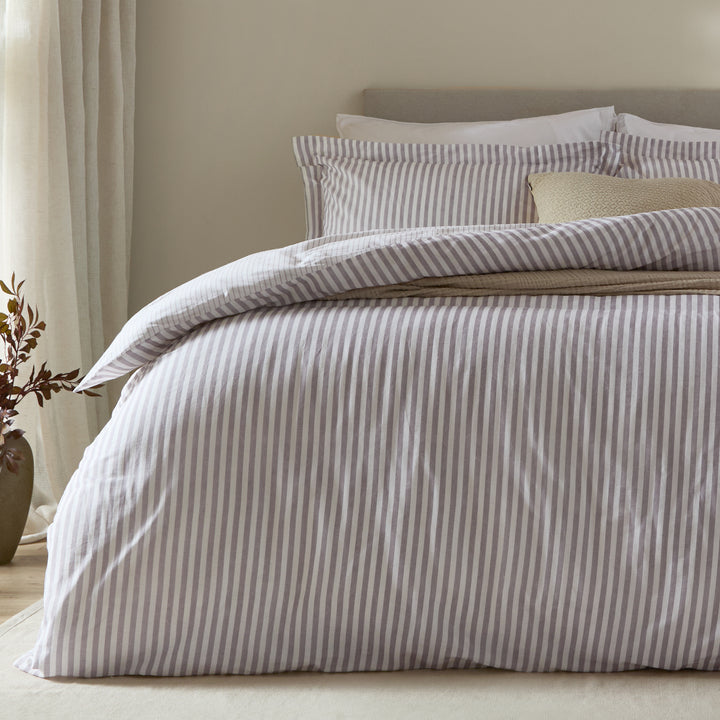 Hebden Pillowcase Pairs Mauve - image 3