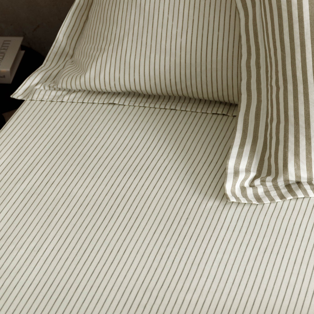 Hebden/Barton Single Fitted Sheet Mole - image 2