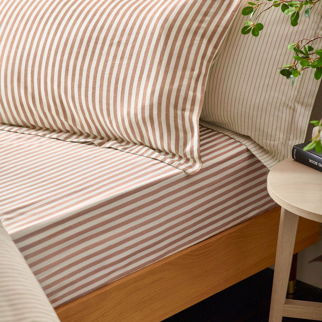 Hebden/Barton Super King Fitted Sheet Pecan