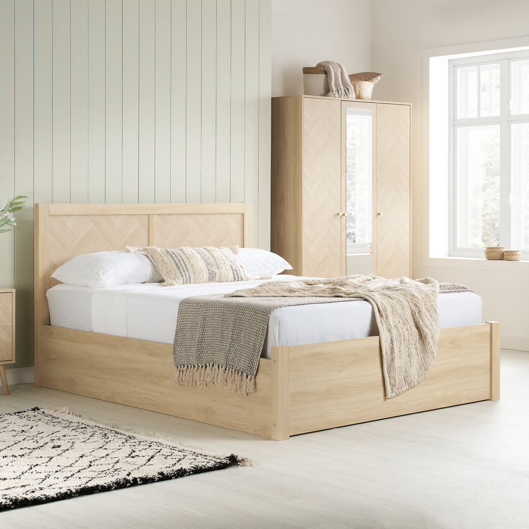 Herringford King Ottoman Bed