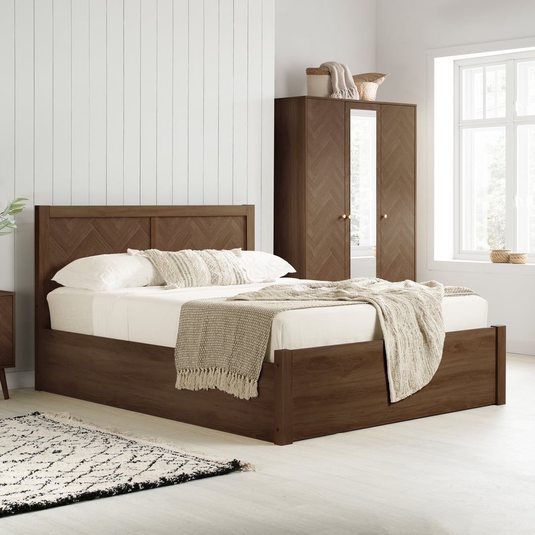 Herringford King Ottoman Bed