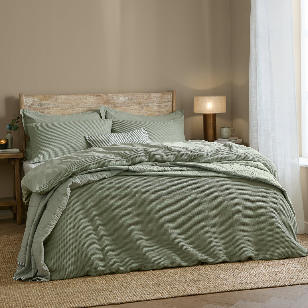 Hebden Relaxed Waffle Double Duvet Set Bay Green
