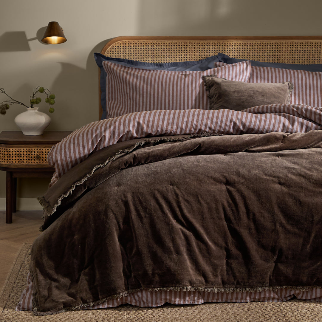 Jaye 140x220 Bedspreadbitter Chocolate