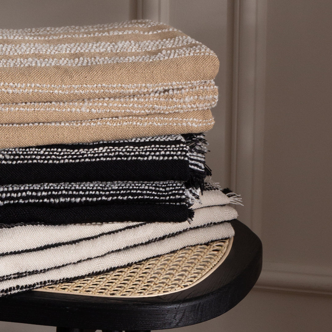 Jour Linear Woven Throw 130x180 Nougat - image 4