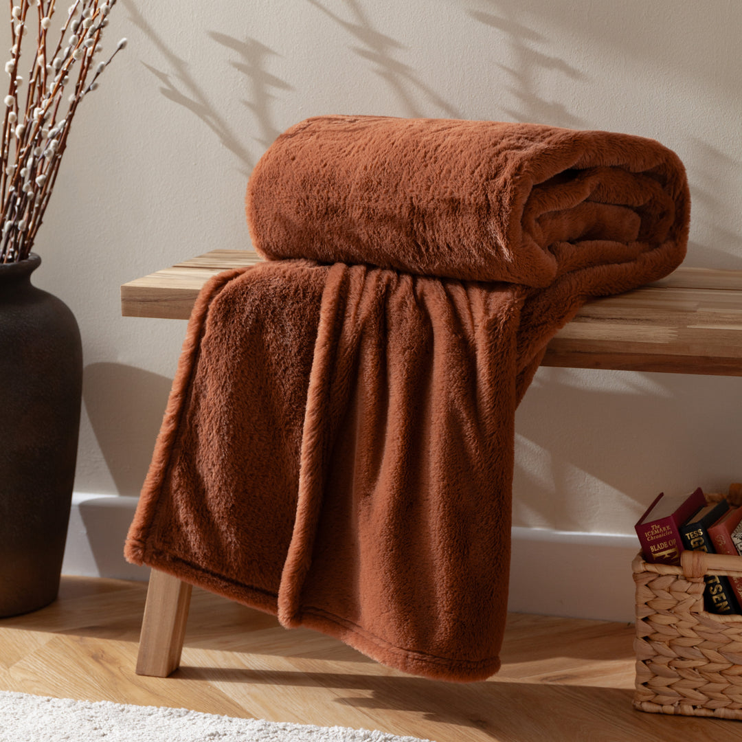 Kallu 150x200 Throw Rust - image 3