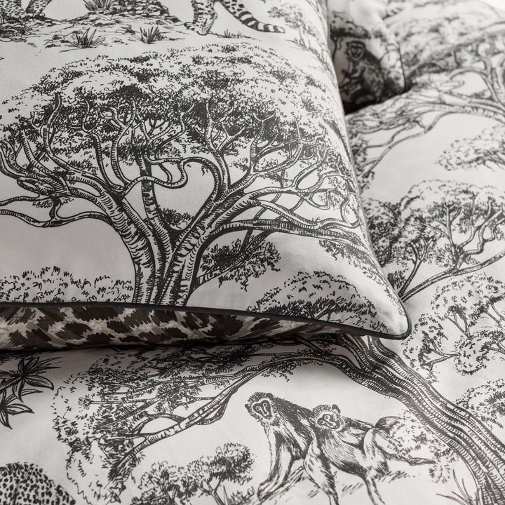 Kisumu King Duvet Set Monochrome - image 2