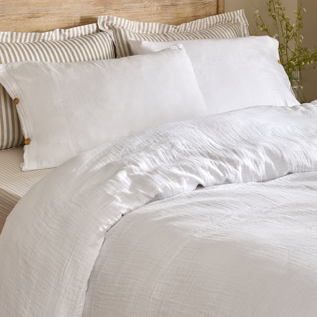 Lark Super King Duvet Set White - image 2
