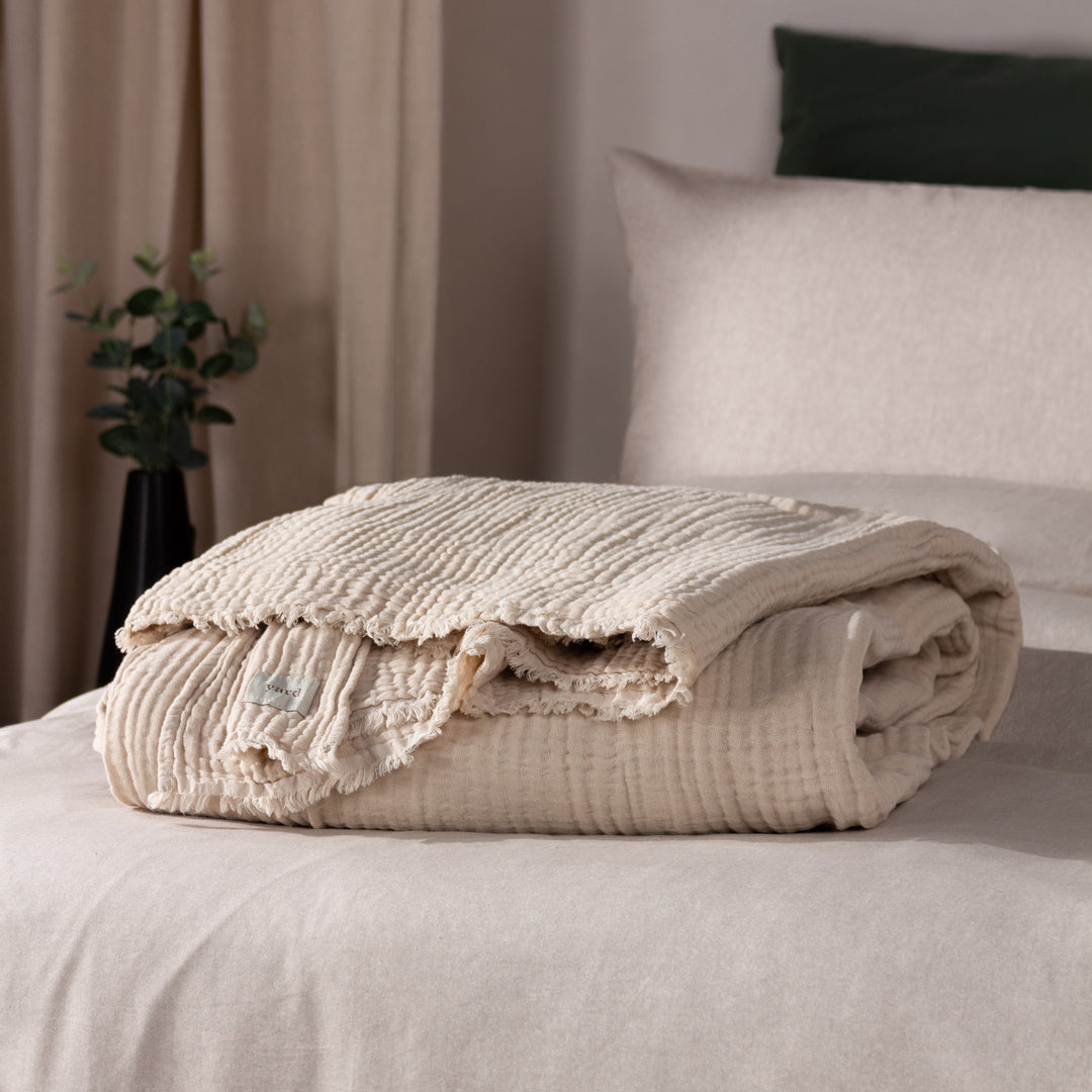 Lark 130x180 Throw Natural