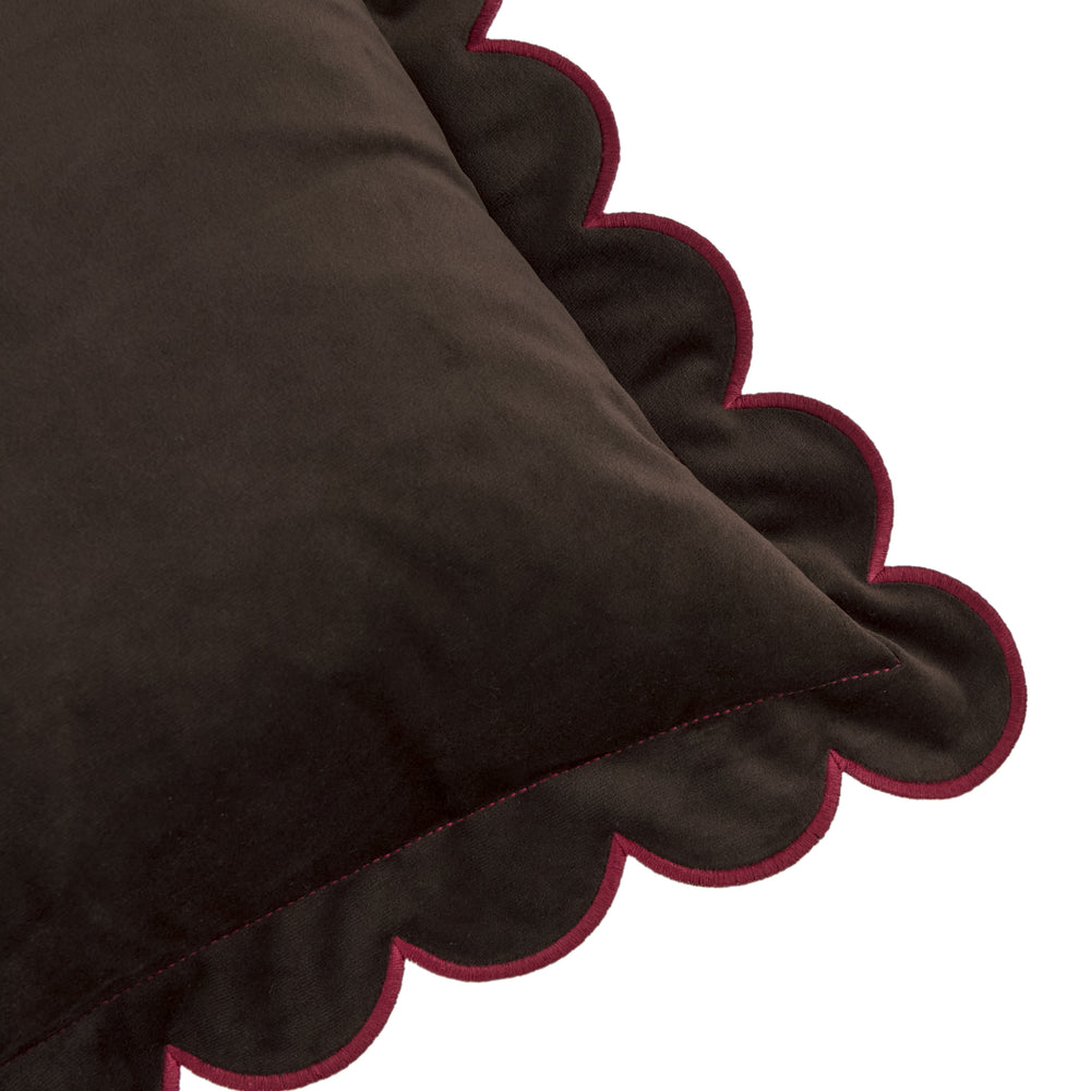 Lil Scallop 45x45 Cushion Case Chocolate/Burgundy - image 2
